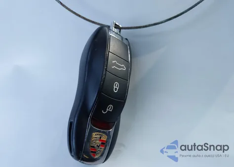 2018 Porsche Cayenne из США, поврежденный, VIN WP1AA2A23JKA03752